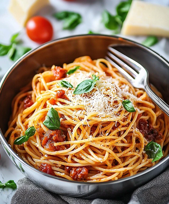 Spaghetti Napoli kochen